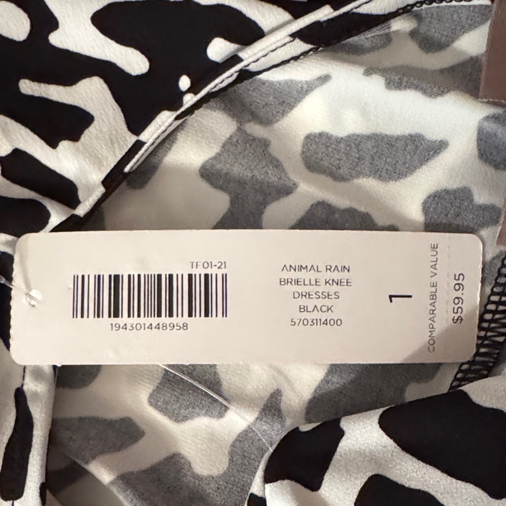 Chico's Black & White Animal Rain Brielle Knee Dress - Picture 8 of 9